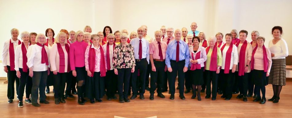 Gruppenfoto vor dem Frühlingssingen für die Senioren am 15. April 2026