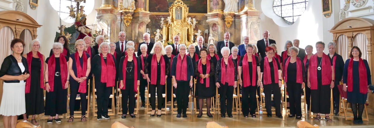 Der Chor steht